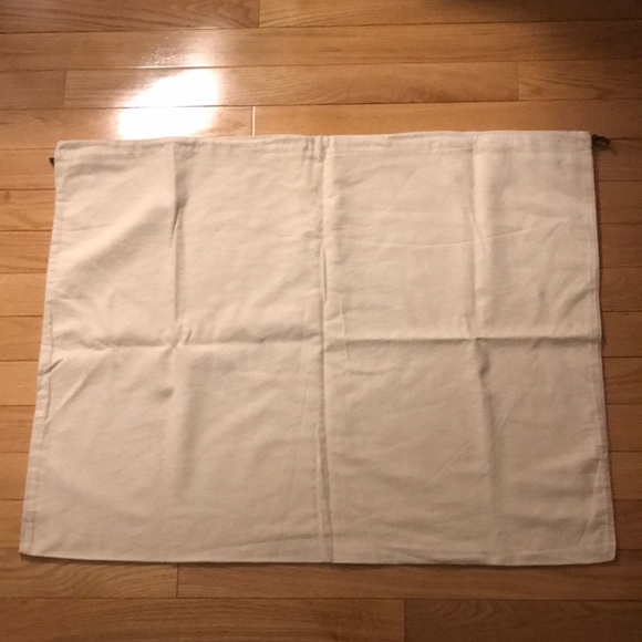 Roots Dust Bag - Picture 2 of 3